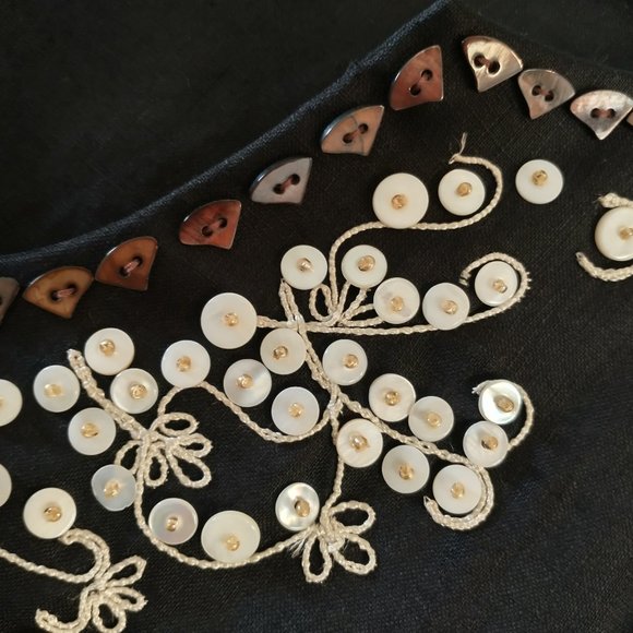 Black linen tunic blouse - Picture 3 of 4